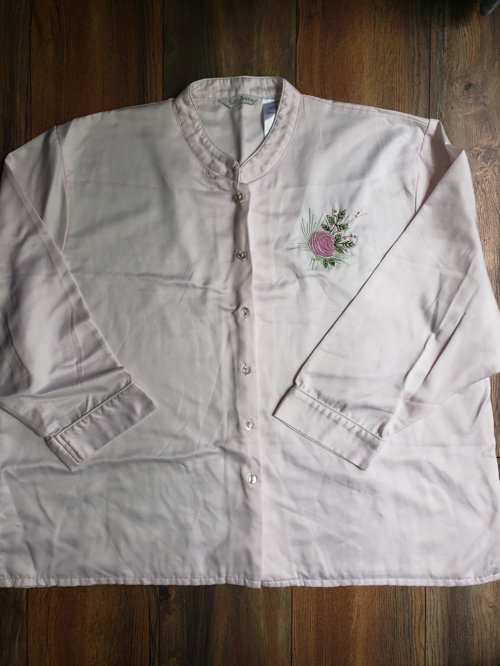 Women's Light Pink Satin Embroidered Button-Front Loungewear Top